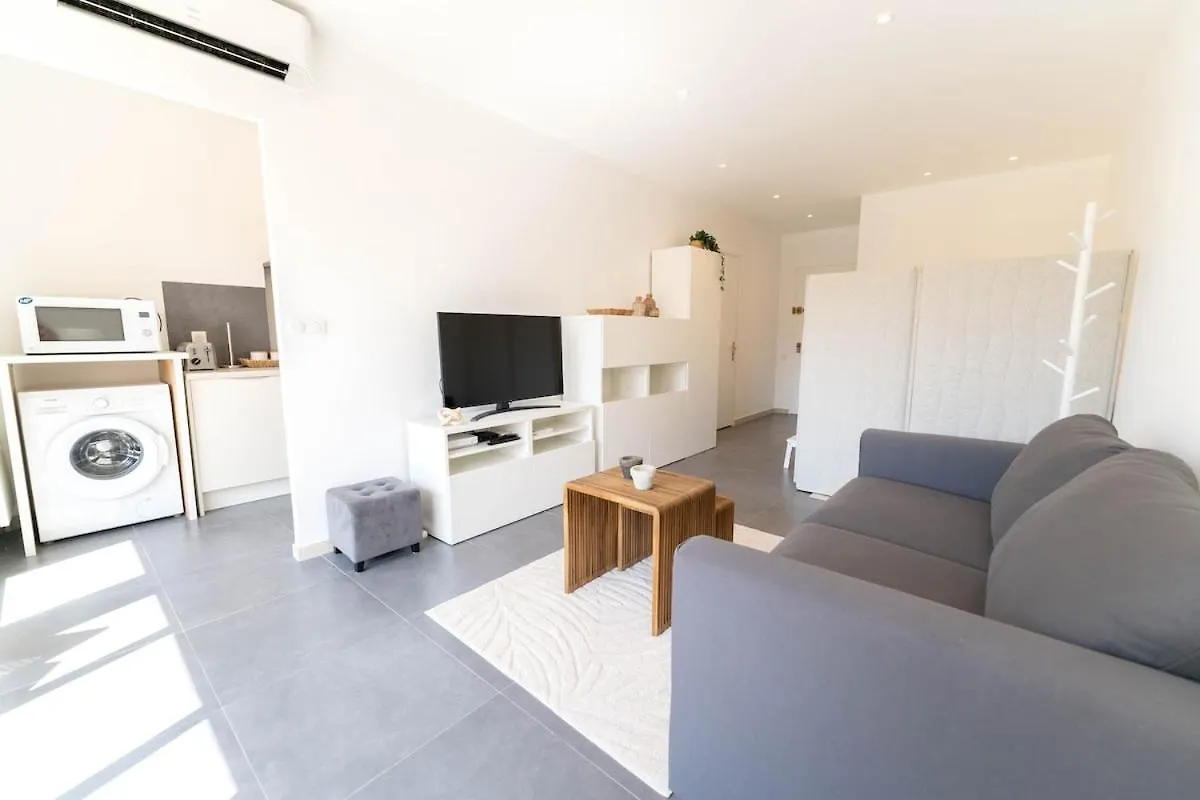 Magnifique Appartement, Piscine, Proche Gare Beaulieu-sur-Mer