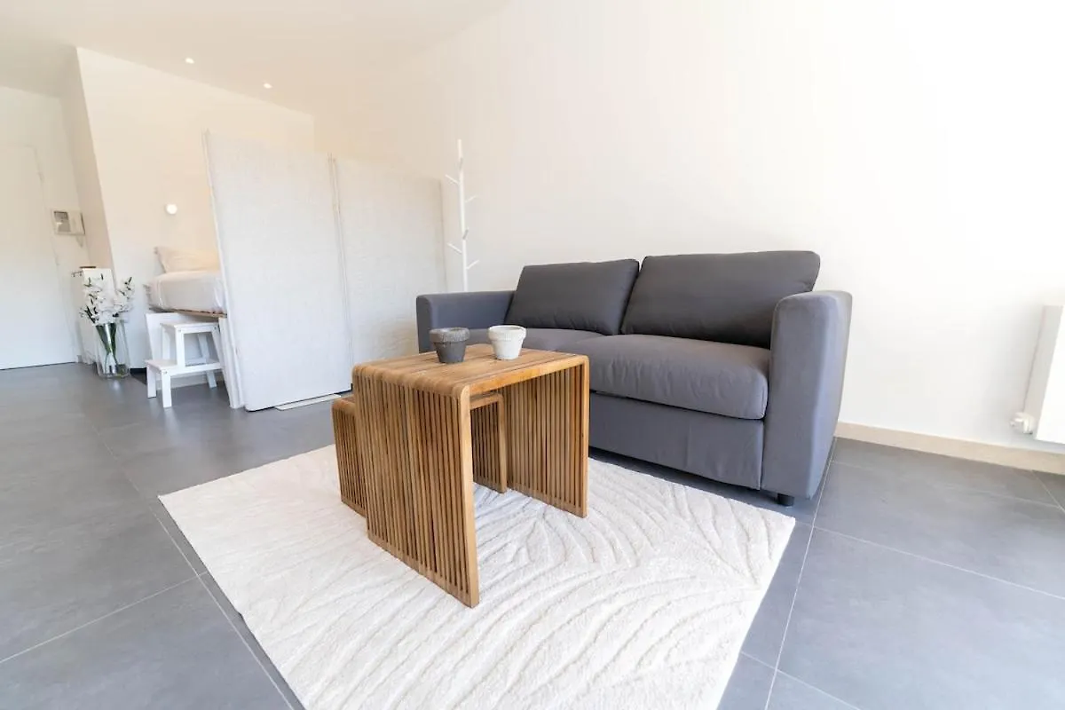 Magnifique Appartement, Piscine, Proche Gare Beaulieu-sur-Mer Apartment