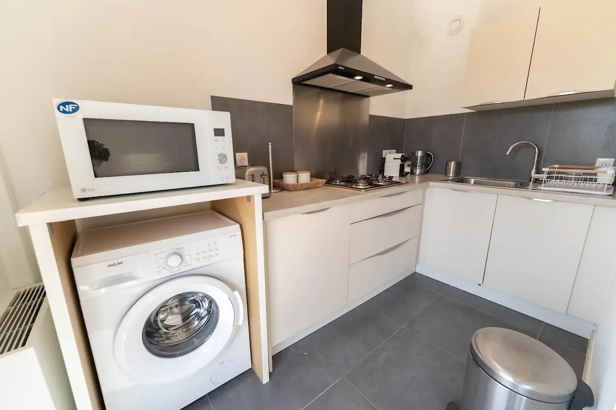 Magnifique Appartement, Piscine, Proche Gare Beaulieu-sur-Mer 0*,